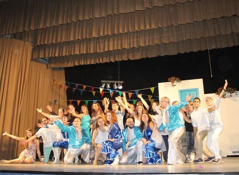 La Companyia Flexus Teatre de Flix fa entrega de 4000 € de donatiu al Jeroni de Moragas