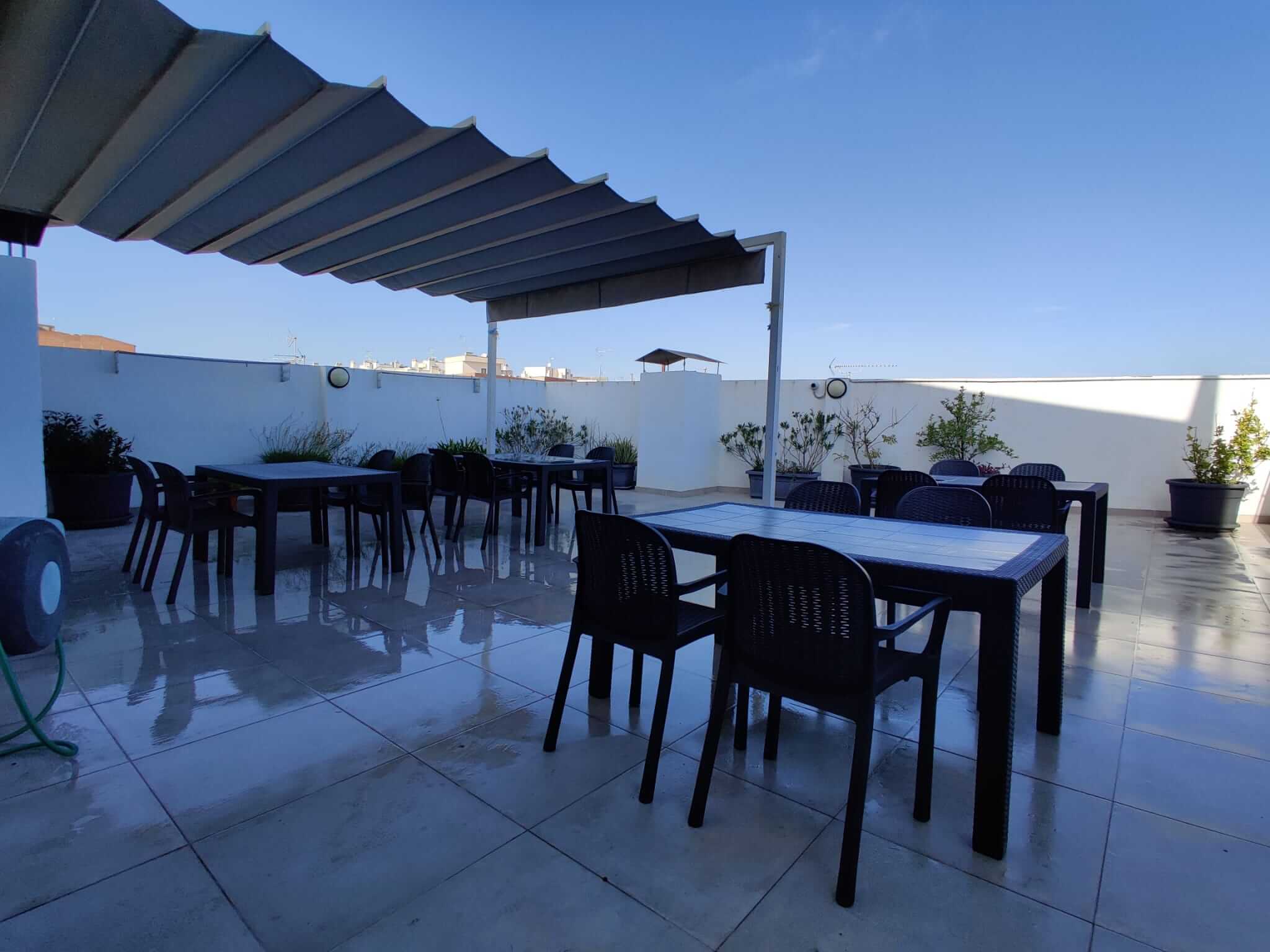 Renovació de la terrassa de la Llar Residència Teresa Fernández
